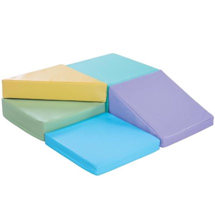 5F300BBC-8BED-4AB2-97B1-07B90BCC0219-600