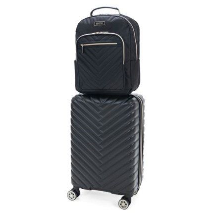AB741018-4133-4295-AD07-AE01BB6748D6-600